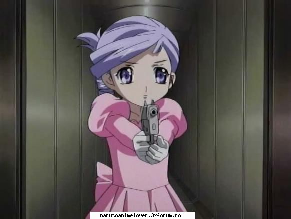 lumiere nu-i asa ca-i sta bine rochita roz? 