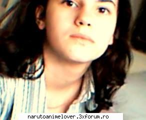 pun si yo.aici sunt creata ,dar de obicei ma dau cu placa si am parul drept poze q voi